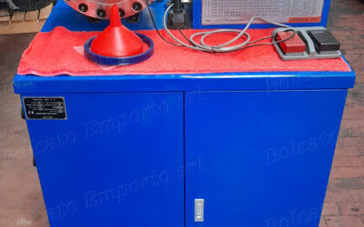 Pressa per tubi idraulici / Press for hydraulic pipes